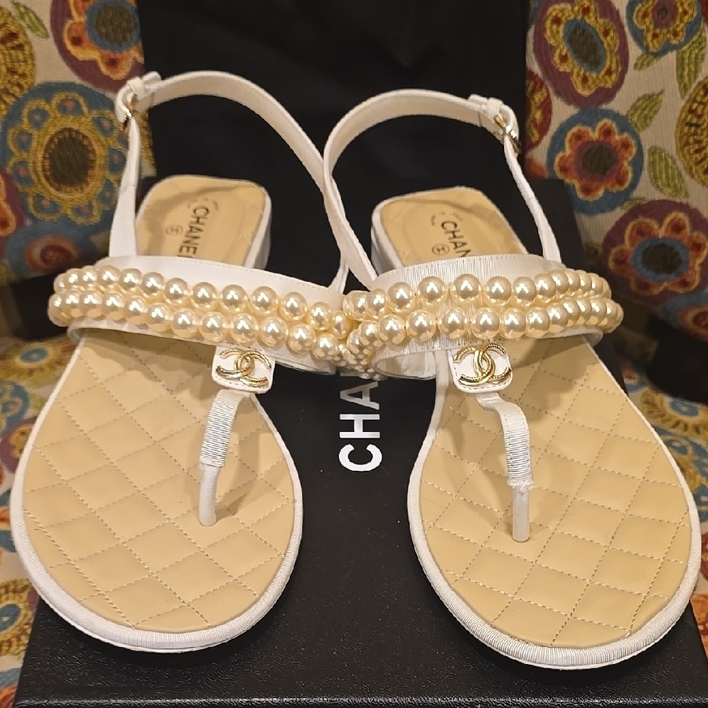 Chanel White and Gold Pearl Sandals - Picture 7 of 16